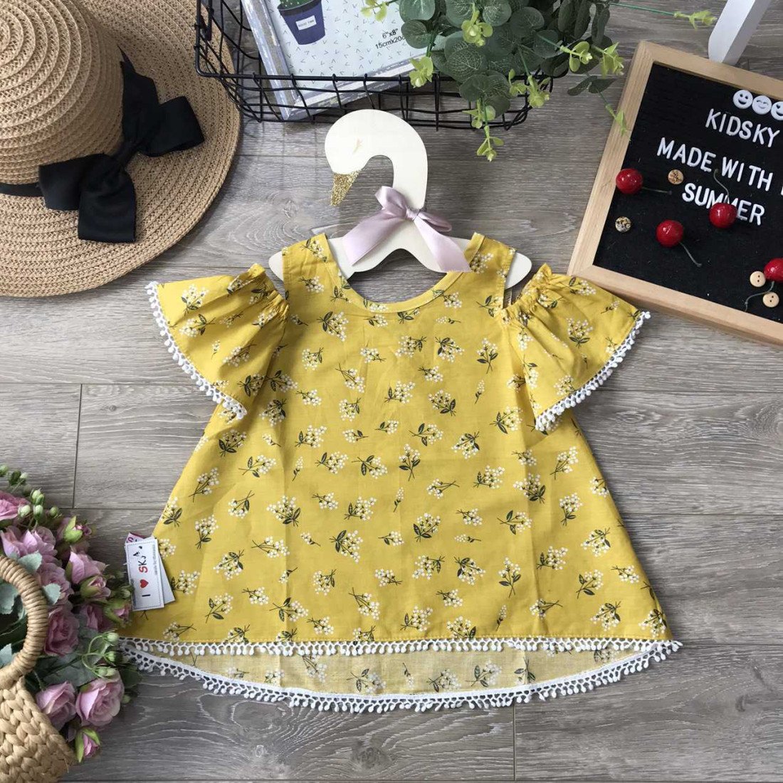 Áo váy thô hoa tay trễ ren gấu-